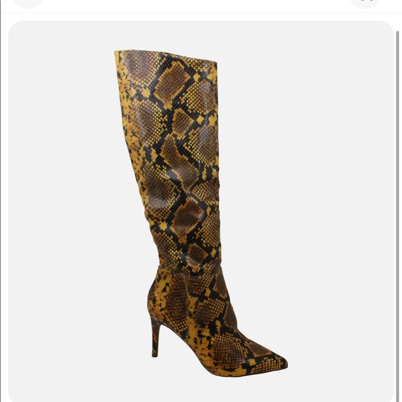 Steve Madden snake print boots - Picture 5 of 5